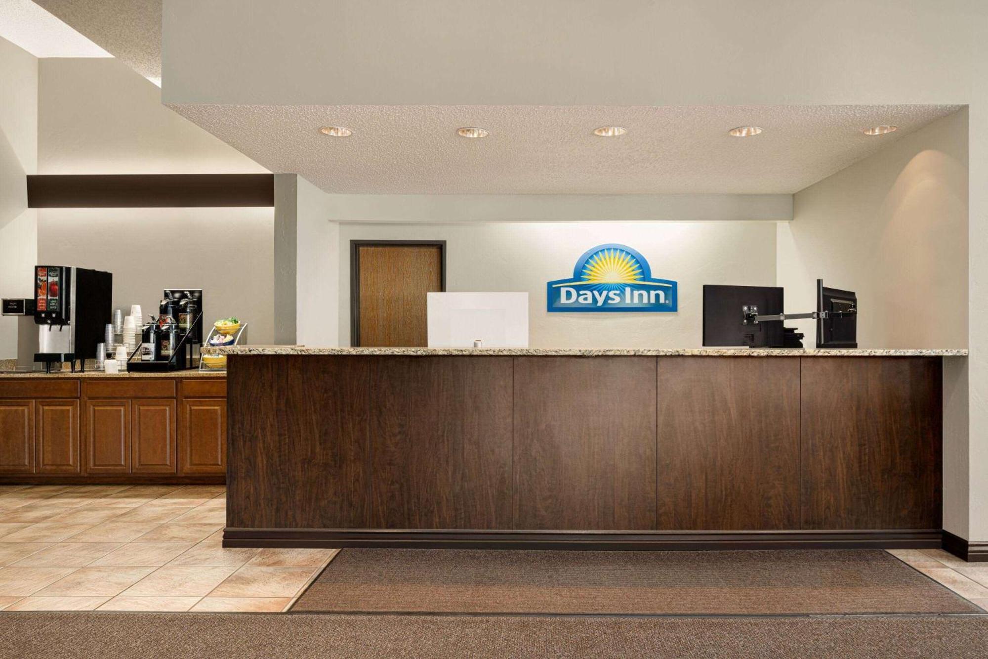 Days Inn By Wyndham Carbondale Eksteriør bilde
