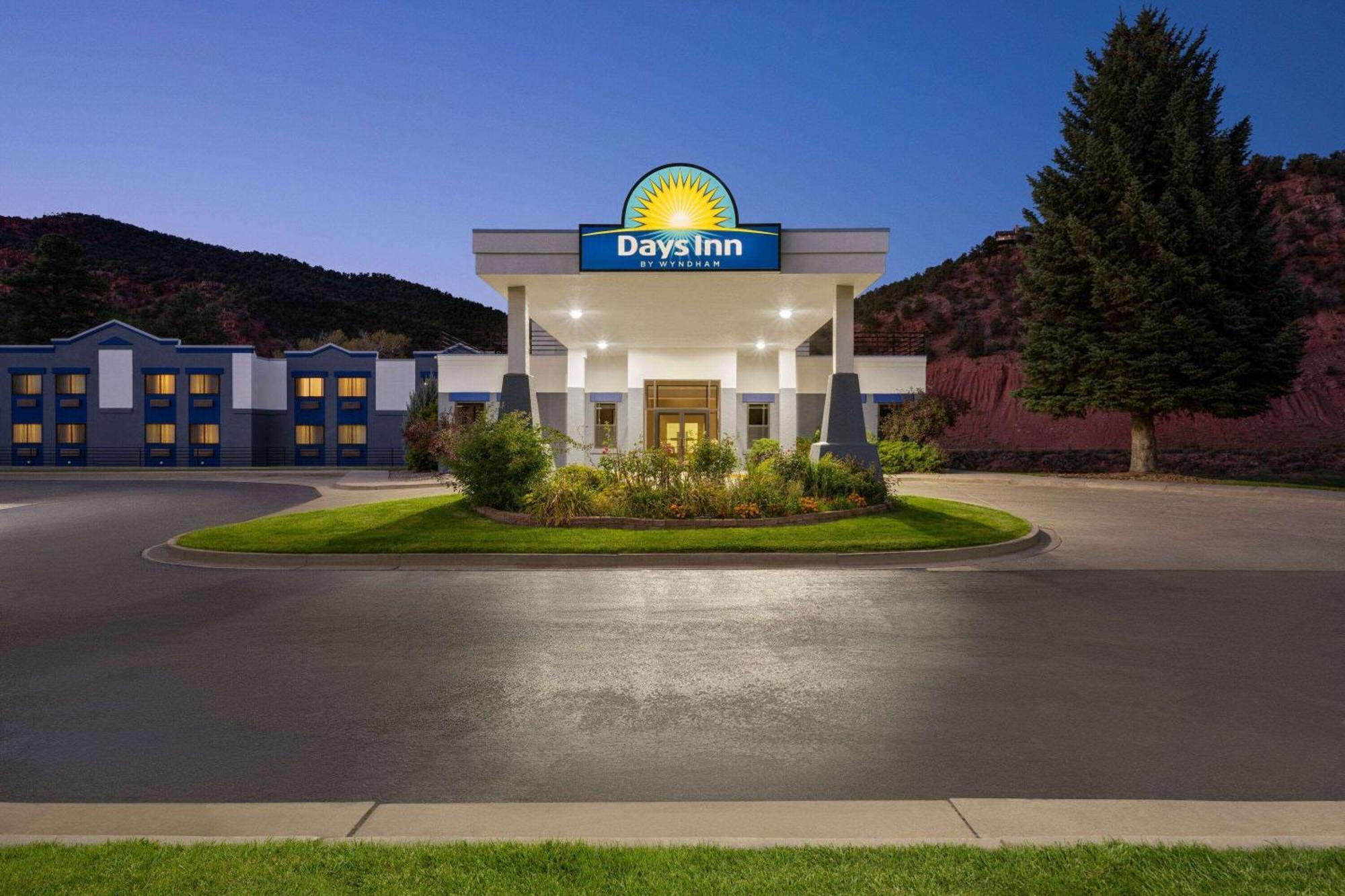 Days Inn By Wyndham Carbondale Eksteriør bilde